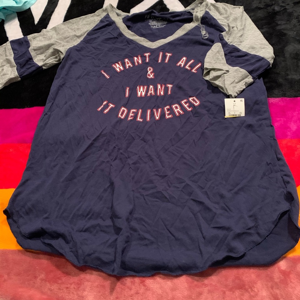 XL mid sleeve shirt